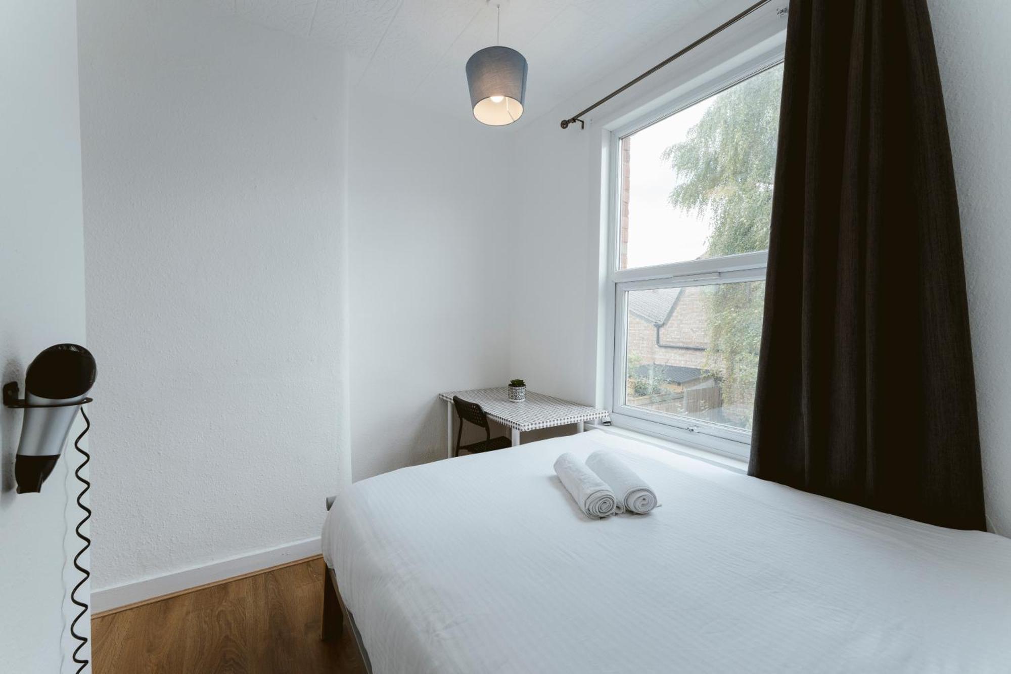 Manor House Great Rooms To Stay London Bagian luar foto