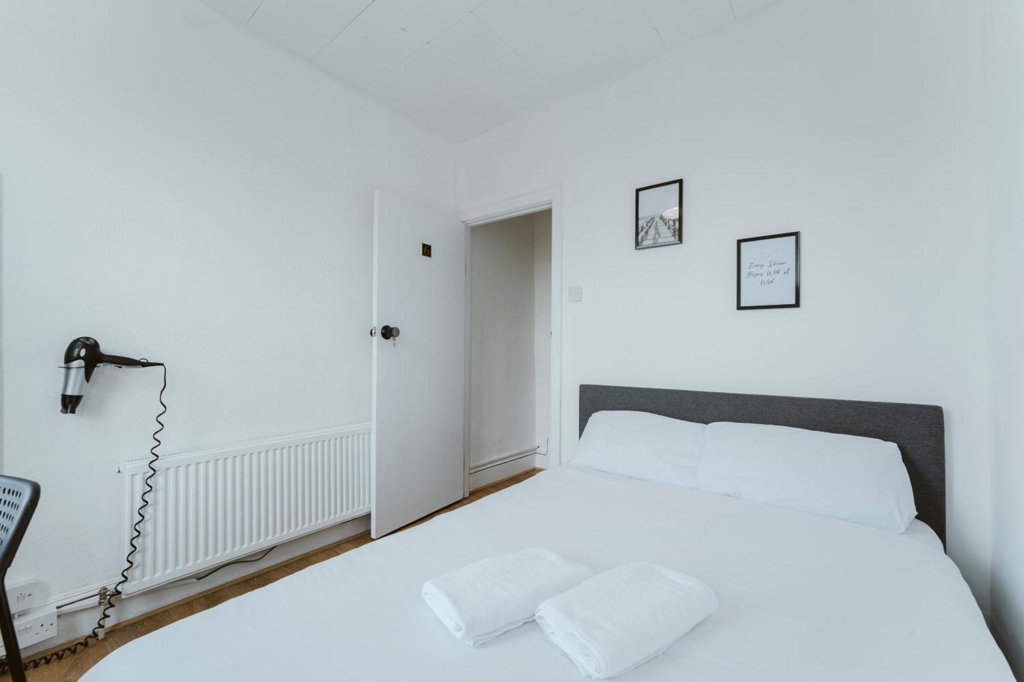 Manor House Great Rooms To Stay London Bagian luar foto