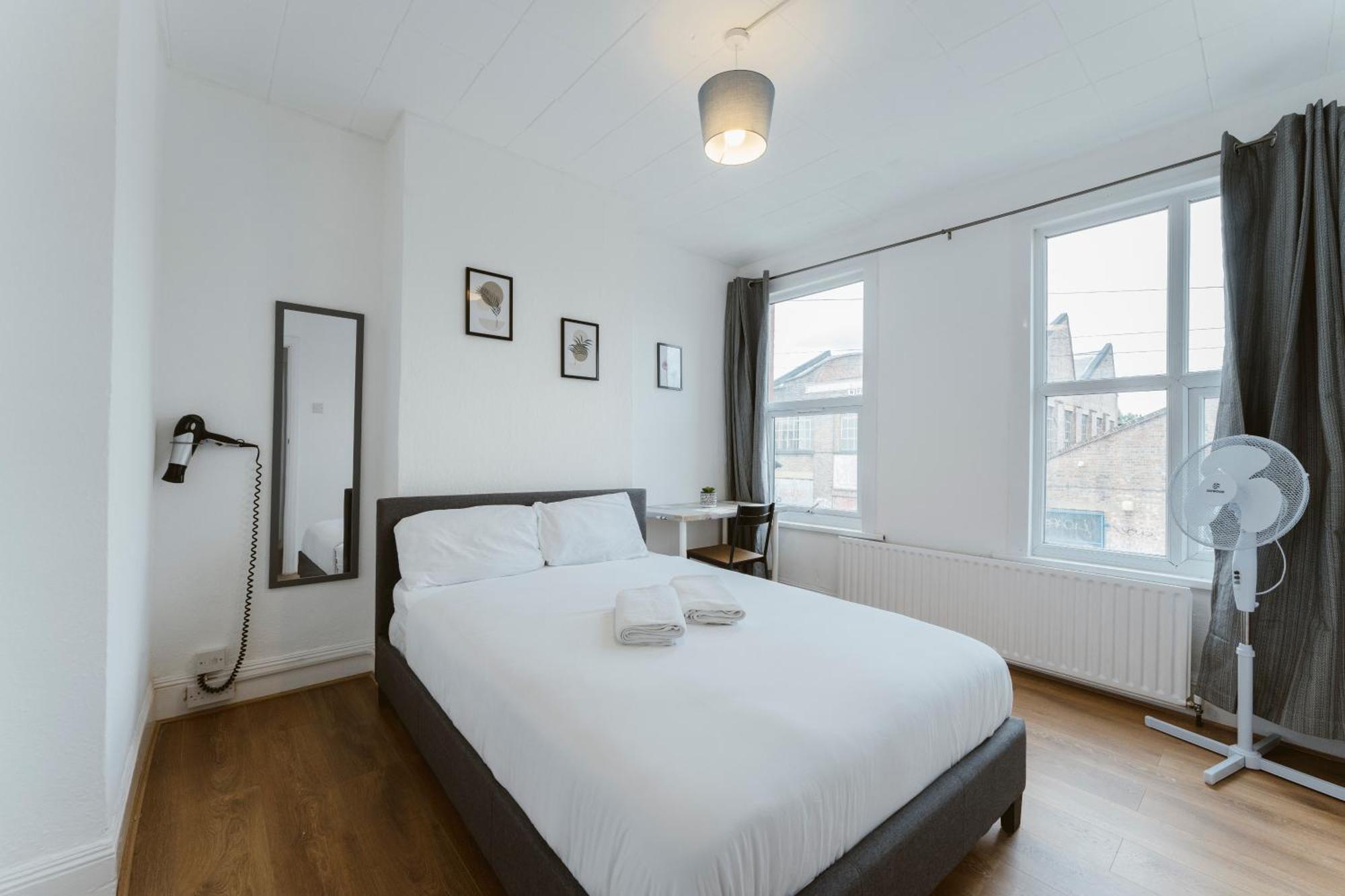 Manor House Great Rooms To Stay London Bagian luar foto