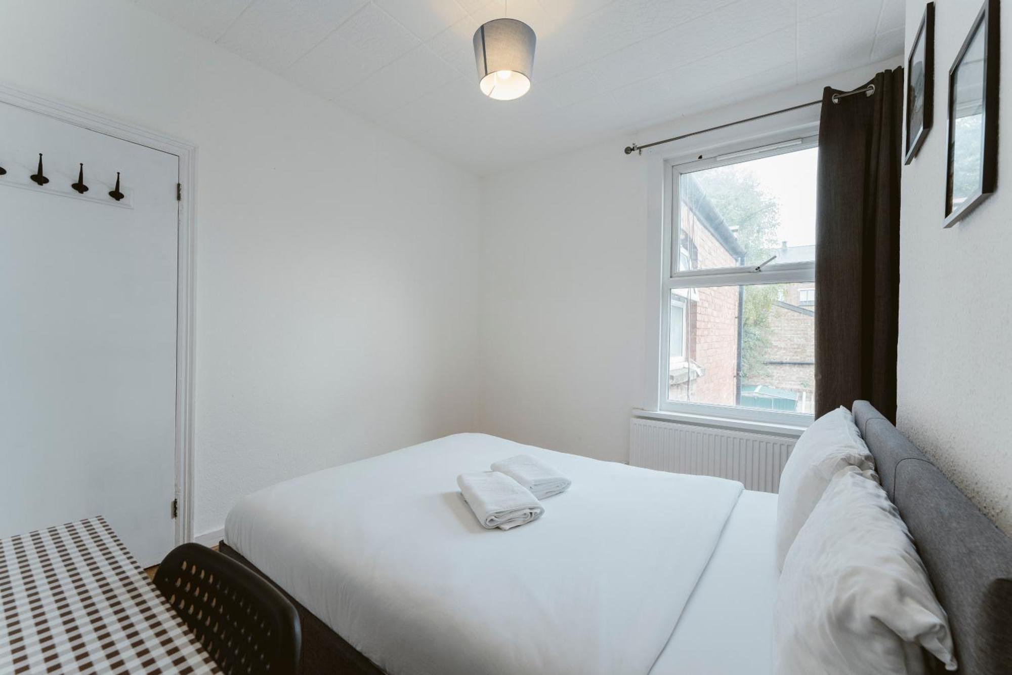 Manor House Great Rooms To Stay London Bagian luar foto