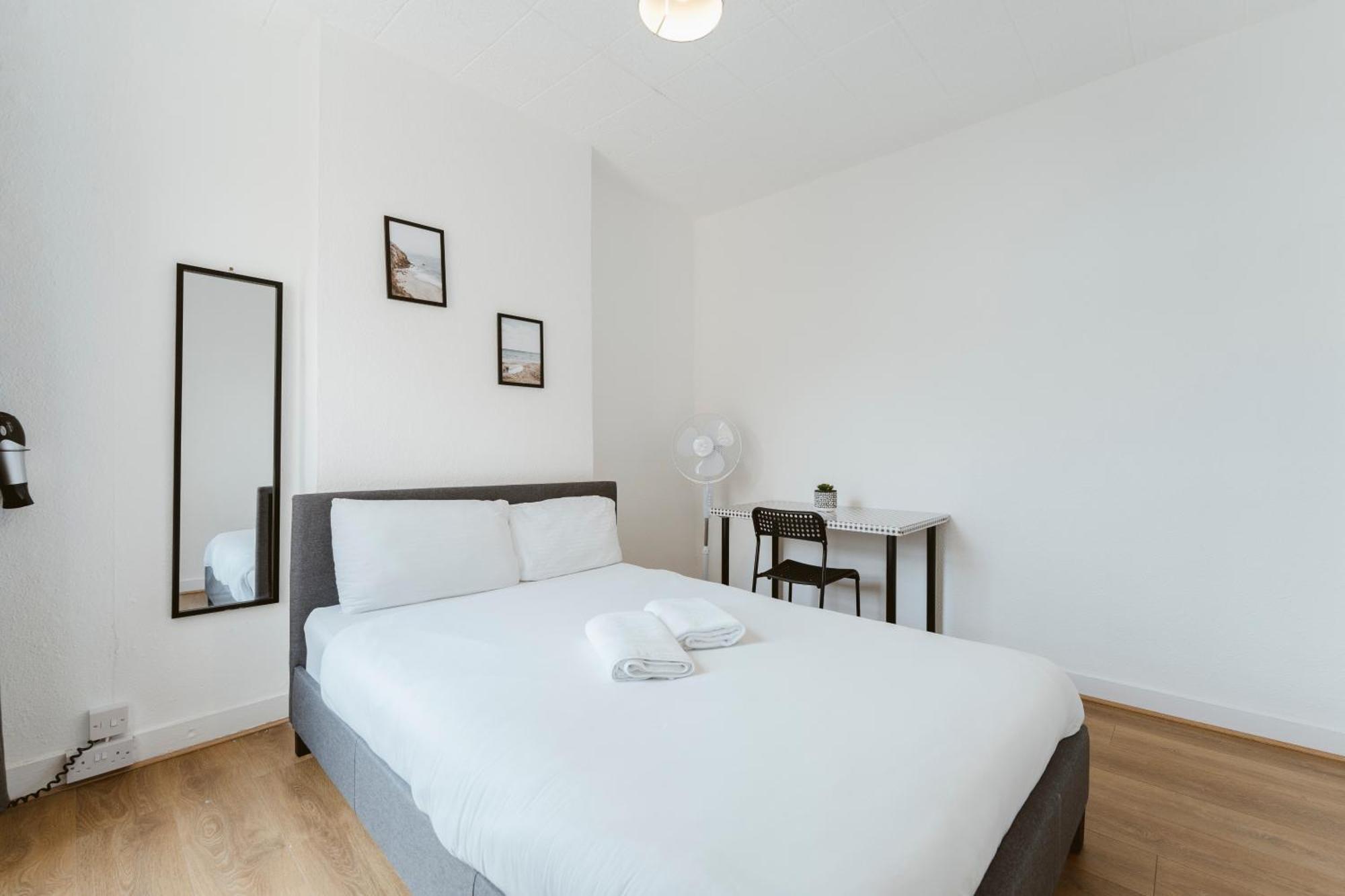 Manor House Great Rooms To Stay London Bagian luar foto