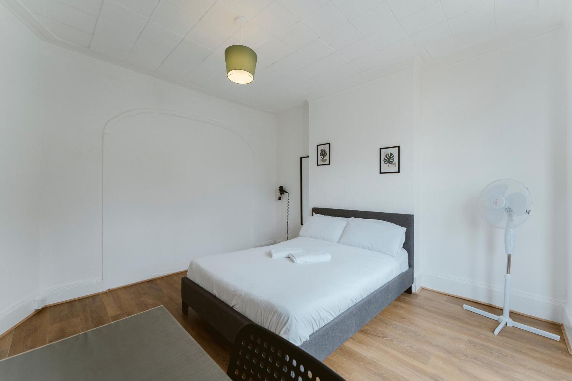 Manor House Great Rooms To Stay London Bagian luar foto