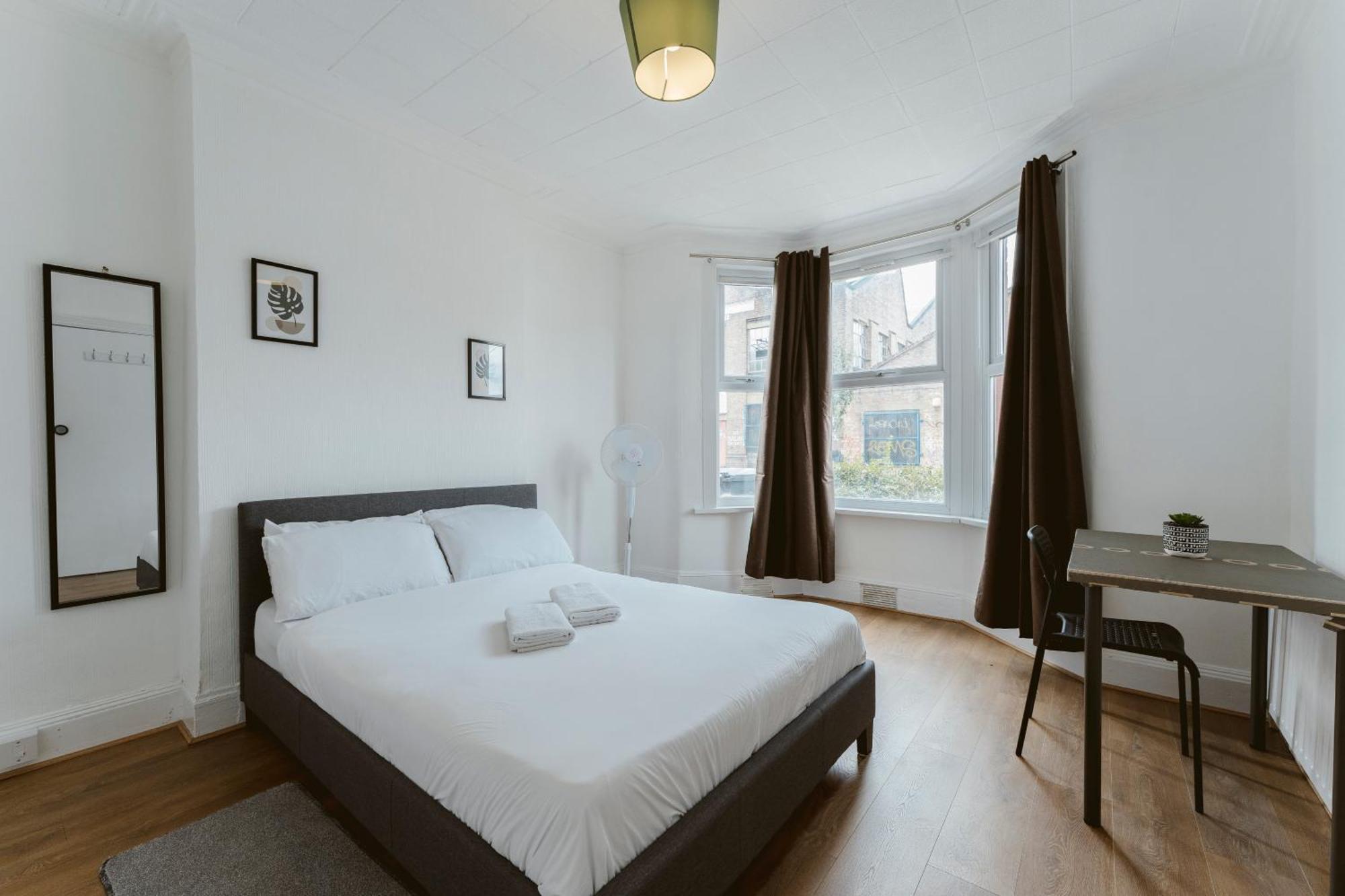 Manor House Great Rooms To Stay London Bagian luar foto